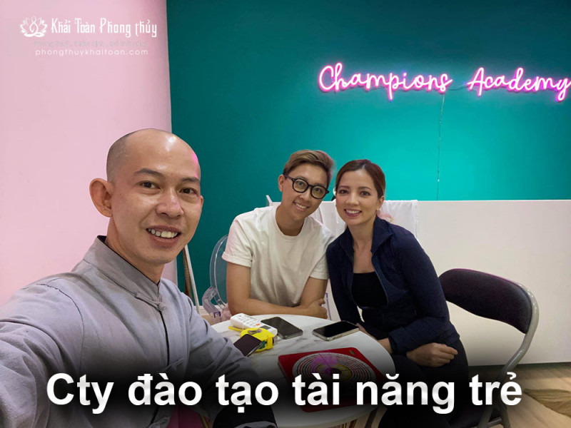 Champions academy - Khai Toan Phong thuy